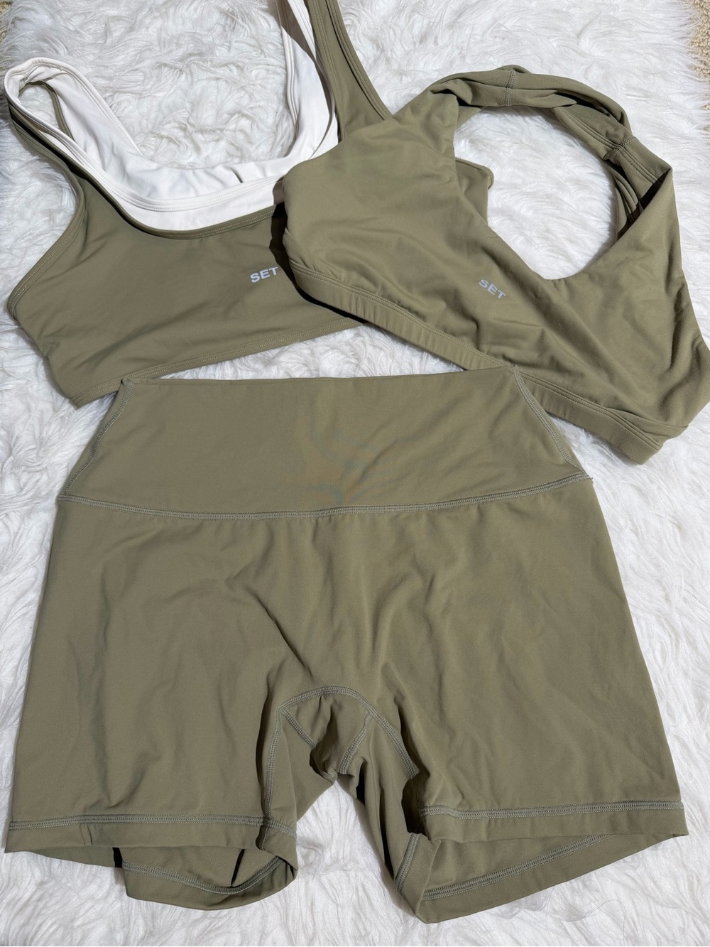 SET ACTIVE x PARKE XL Matching Set Olive Green Shorts Sports Bras Workout Pilate